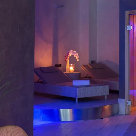 Hotel Winter Garden Bergamo Airport 4*