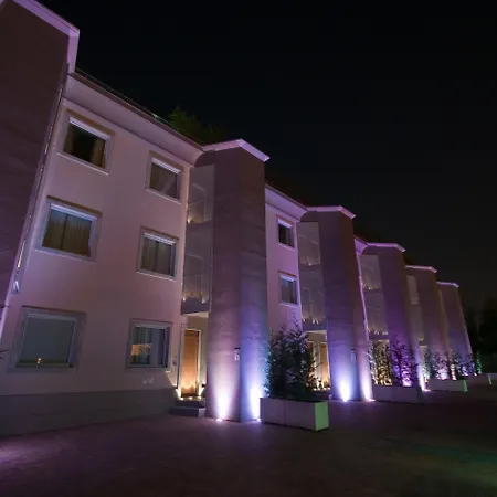 Winter Garden Bergamo Airport 4*